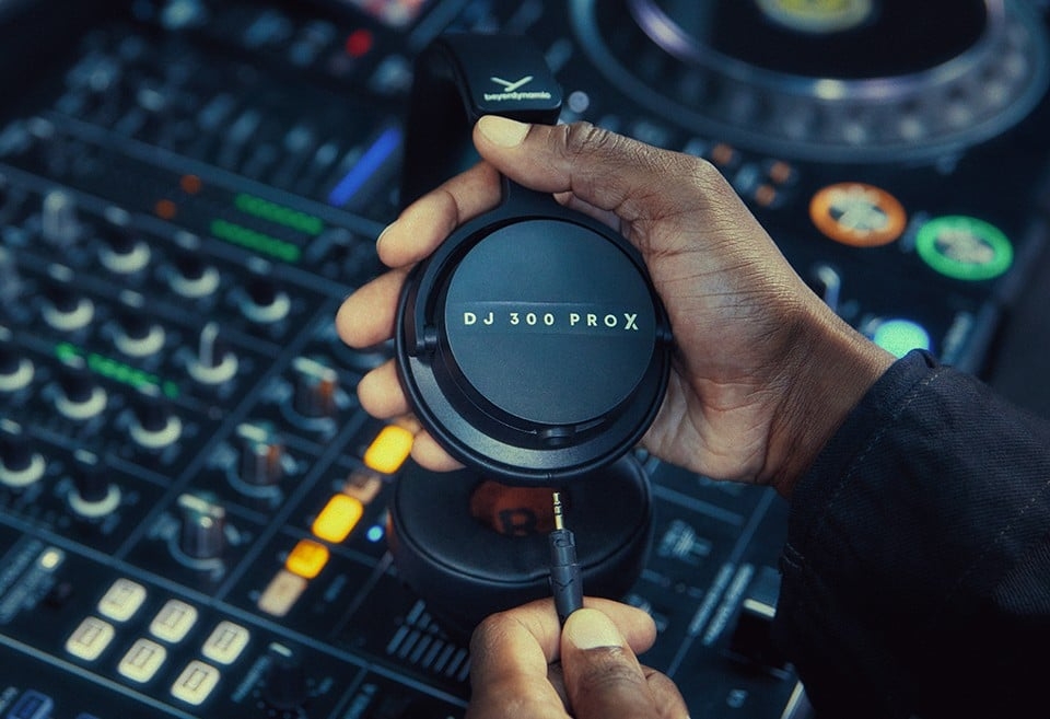 Beyerdynamic Ra Mắt Tai Nghe Beyerdynamic DJ 300 PRO X & Beyerdynamic DJ 300 PRO X CLUB – Linh Hoạt 2-in-1, Chuẩn DJ Chuyên Nghiệp