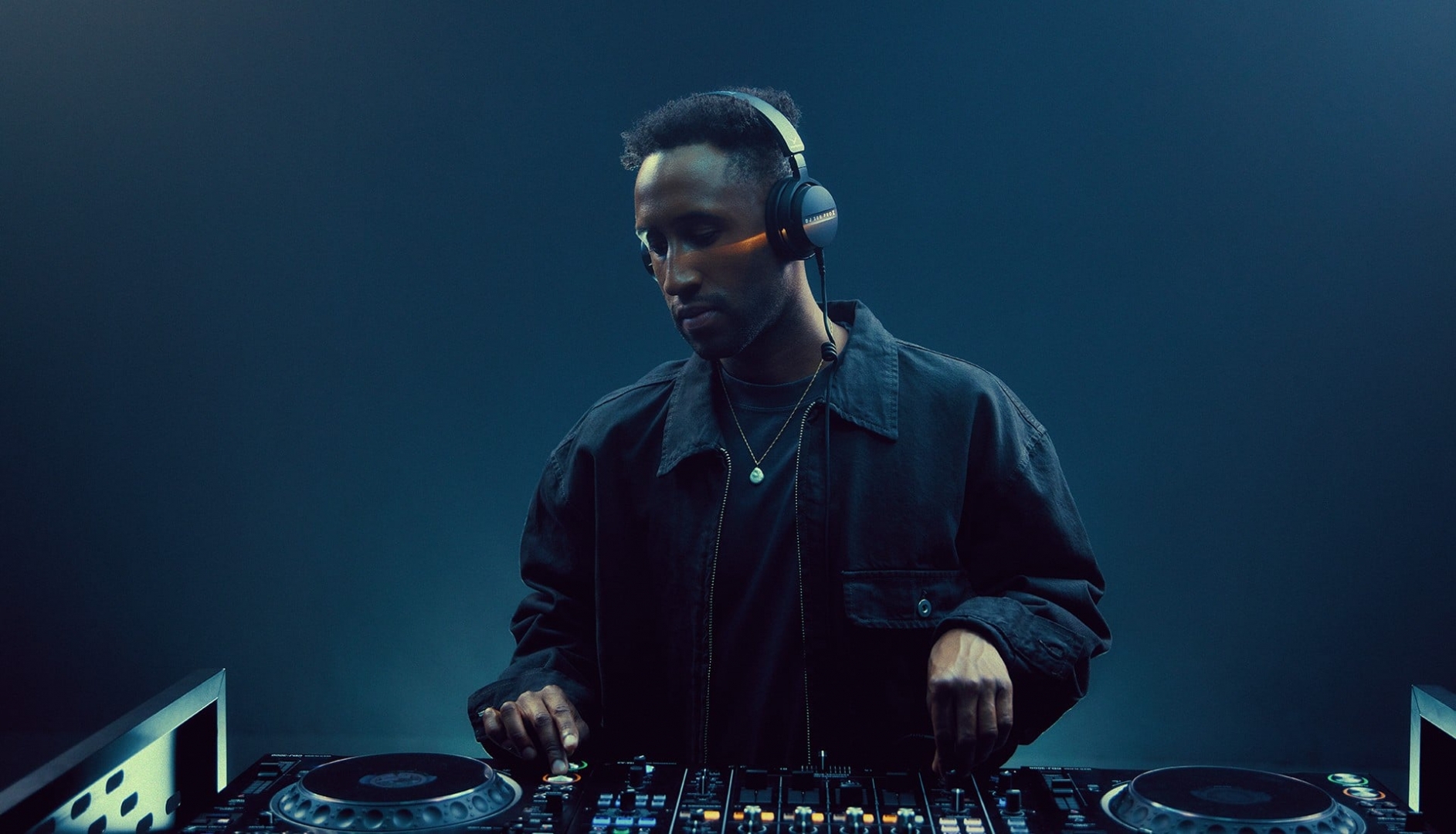 Beyerdynamic Ra Mắt Tai Nghe Beyerdynamic DJ 300 PRO X & Beyerdynamic DJ 300 PRO X CLUB – Linh Hoạt 2-in-1, Chuẩn DJ Chuyên Nghiệp