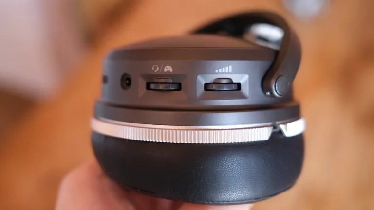 Đánh Giá Audeze Maxwell 2 ANC – Tai Nghe Wireless Gaming Planar Magnetic Nay Đã Có Chống Ồn Chủ Động