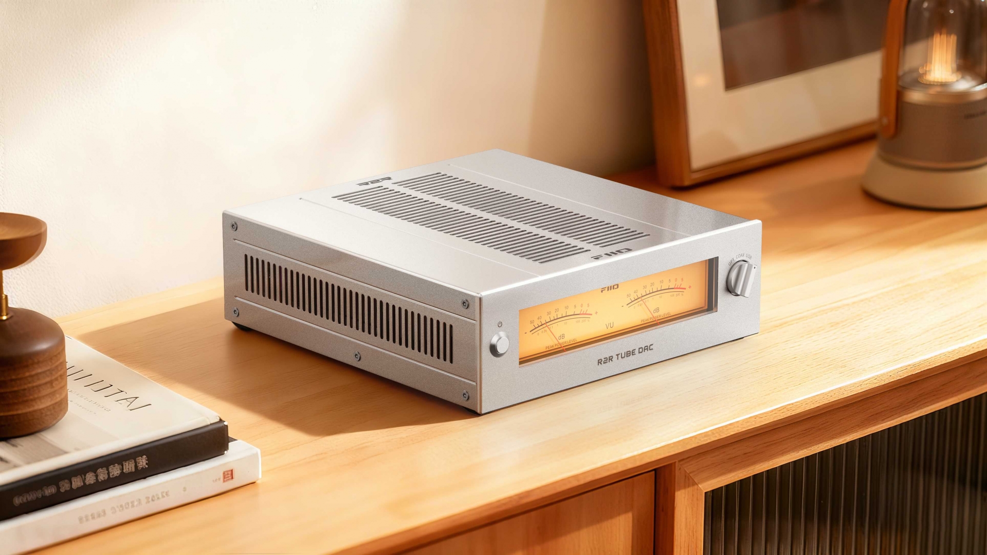 Đánh Giá Chi Tiết Chất Âm và Hiệu Suất FiiO WARMER R2R