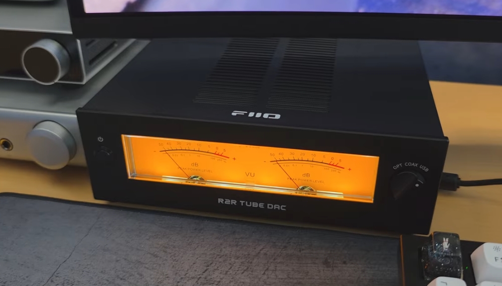 Đánh Giá Chi Tiết Chất Âm và Hiệu Suất FiiO WARMER R2R