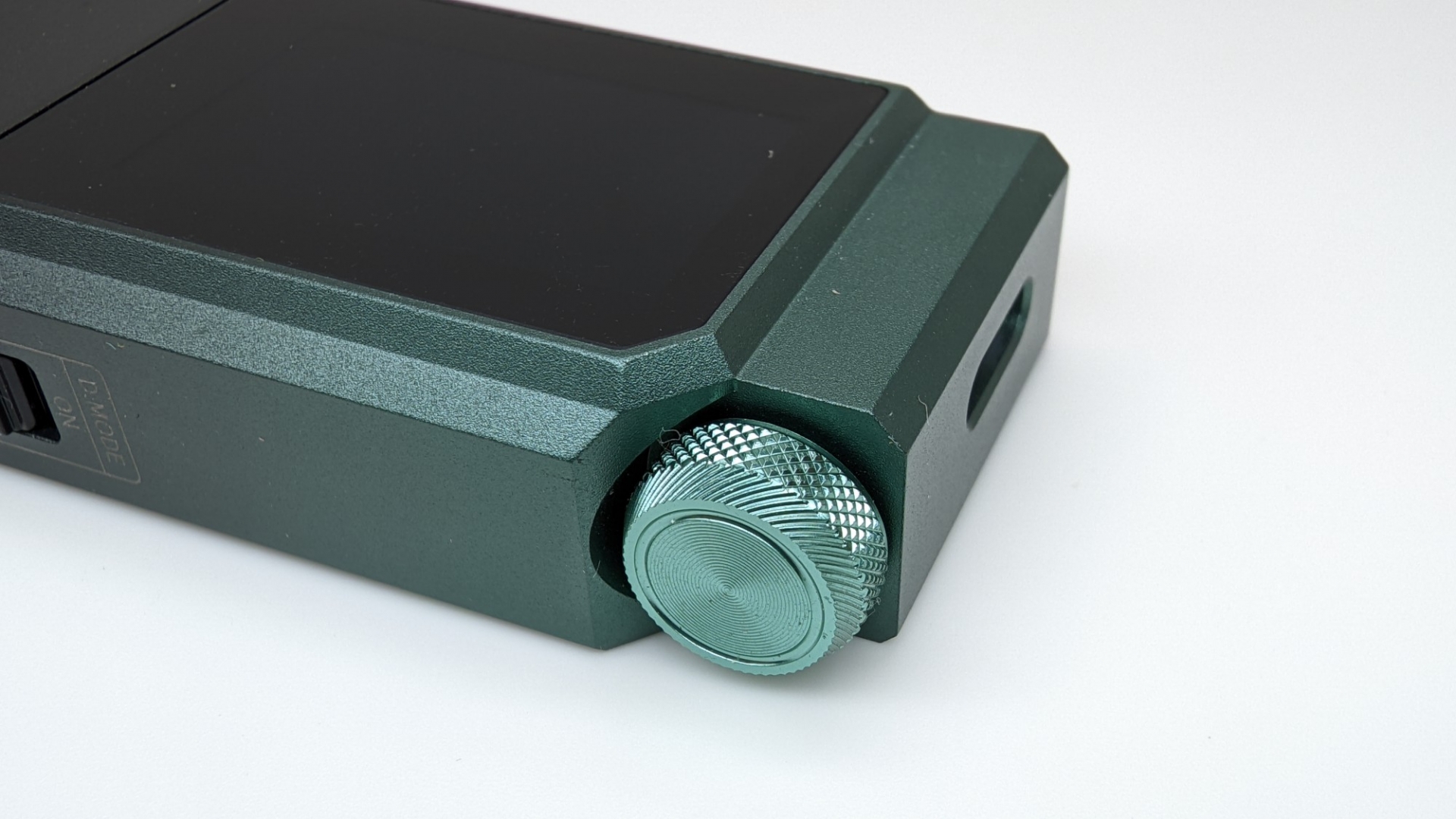 Đánh Giá FiiO QX11 – Portable DAC/AMP Gaming Dual ESS ES9069Q