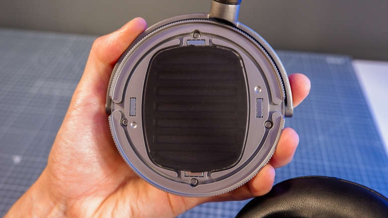 Đánh Giá Tai Nghe Audeze LCD-S20: Tai nghe phòng thu cân bằng, bền bỉ và sẵn sàng cho mọi bản mix