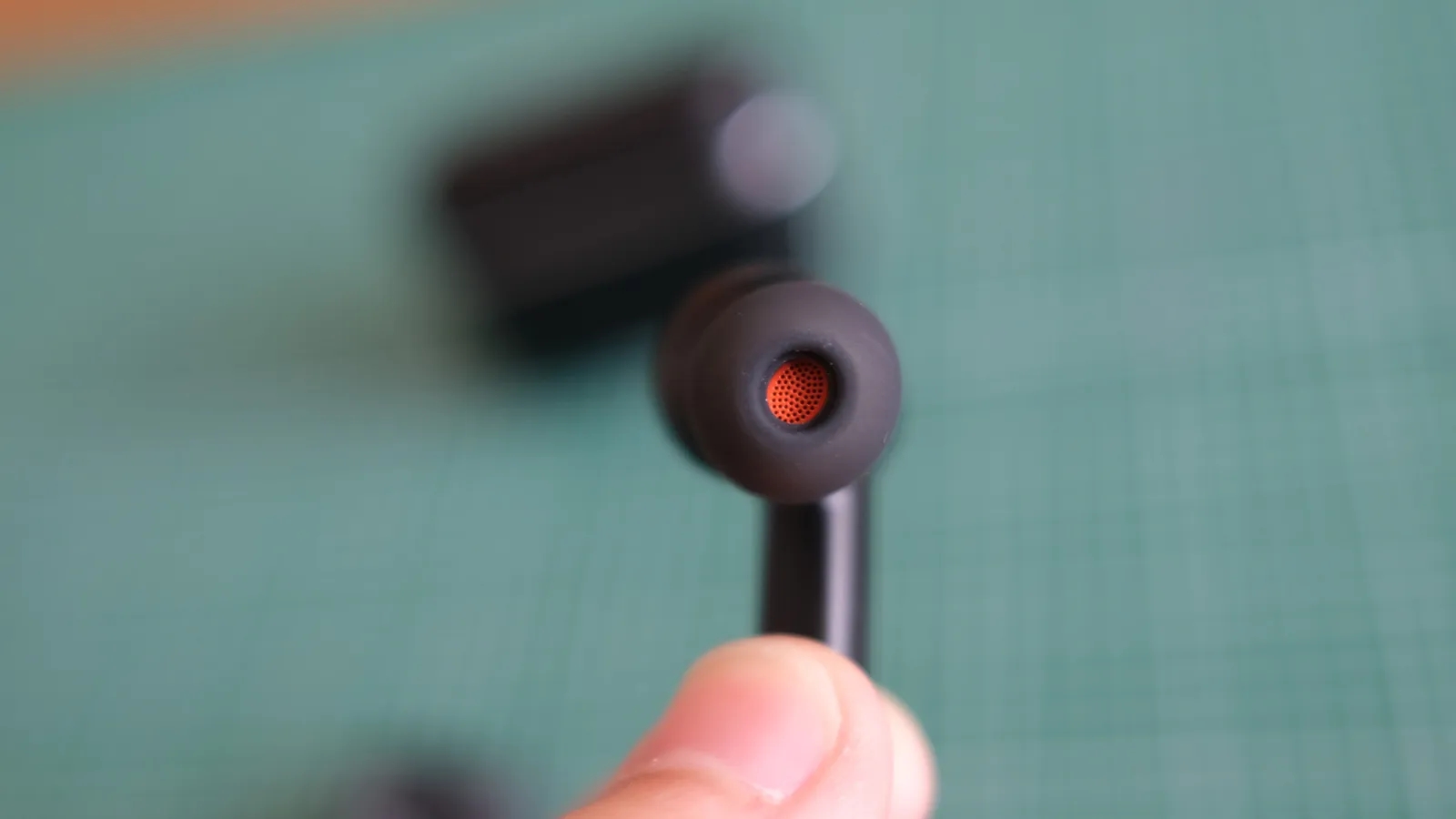 Đánh Giá Tai nghe Truewireless Chống Ồn Chủ Động Cambridge Audio Melomania A100