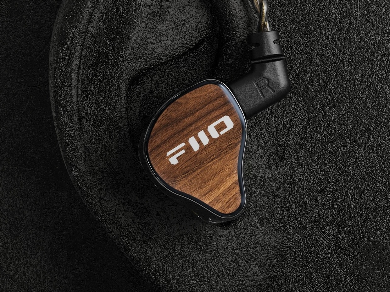 FiiO Chính Thức Ra Mắt Tai Nghe In-Ear FiiO JH13: Cấu Hình 1 Dynamic + 2 BA, Chất Âm Vượt Tầm Giá
