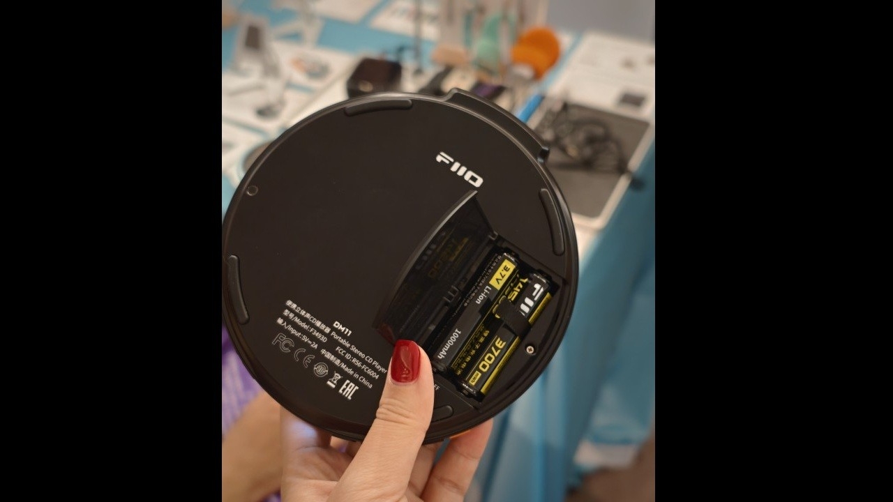 FiiO DM11