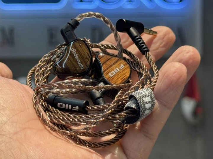 FiiO JH13 Chính Thức Có Mặt Tại Fitgearshop – Tai Nghe In-Ear Hybrid 1DD+2BA Ngon Bổ Rẻ | Đặt Mua Ngay!