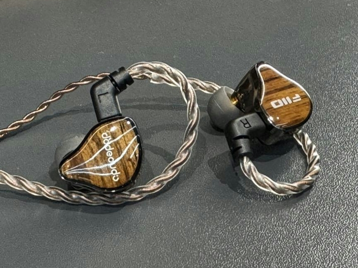 FiiO JH13 Chính Thức Có Mặt Tại Fitgearshop – Tai Nghe In-Ear Hybrid 1DD+2BA Ngon Bổ Rẻ | Đặt Mua Ngay!
