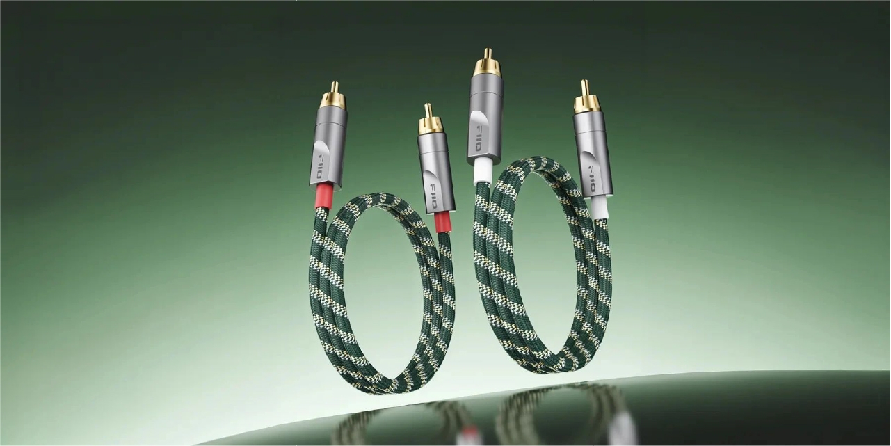 Cấu trúc lõi đồng 6N mạ bạc và lớp chống nhiễu Graphene của dây FiiO Link RCA1