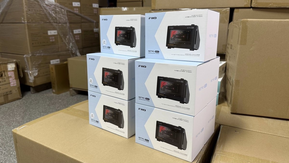FiiO Retro Box Đã Sẵn Hàng Tại Fitgearshop - Loa Bluetooth Retro Hi-Fi Dành Riêng Cho Máy Nghe Nhạc FiiO