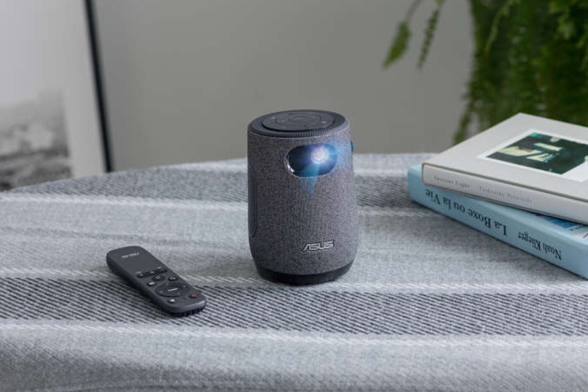 Asus ZenBeam Latte: Loa Bluetooth tích hợp máy chiếu xem video