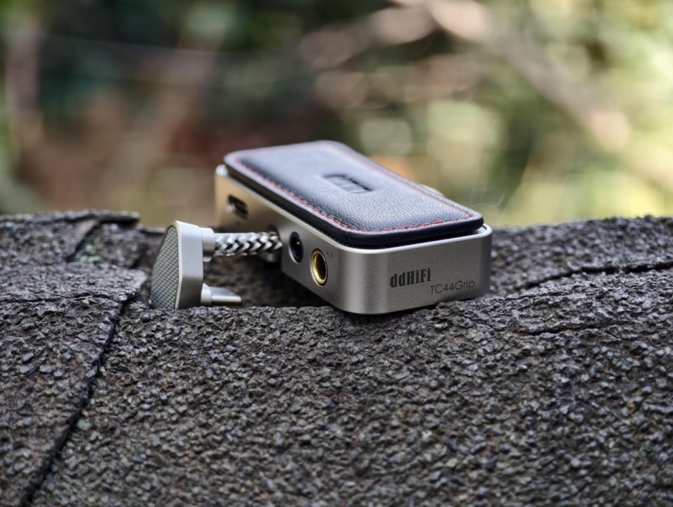 Đánh Giá Chi Tiết Portable DAC/AMP ddHiFi TC44Grip