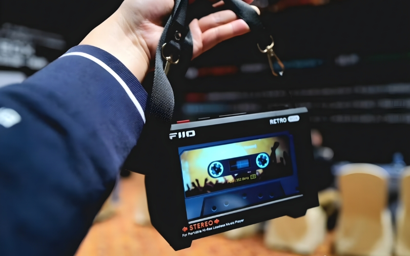 FiiO ra mắt FiiO Retro Box: Biến máy nghe nhạc thành loa Bluetooth cassette độc đáo