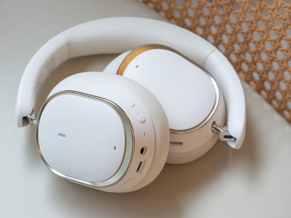 FiiO Ra Mắt Tai Nghe Over-Ear Chống Ồn Chủ Động FiiO EH13