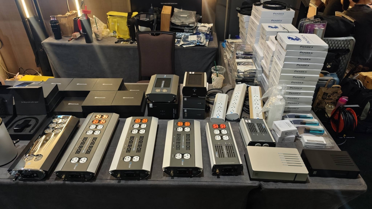 Giải mã “mùi lạ” trên Furutech NCF: Tất cả sản phẩm đều vậy, và đây là lý do