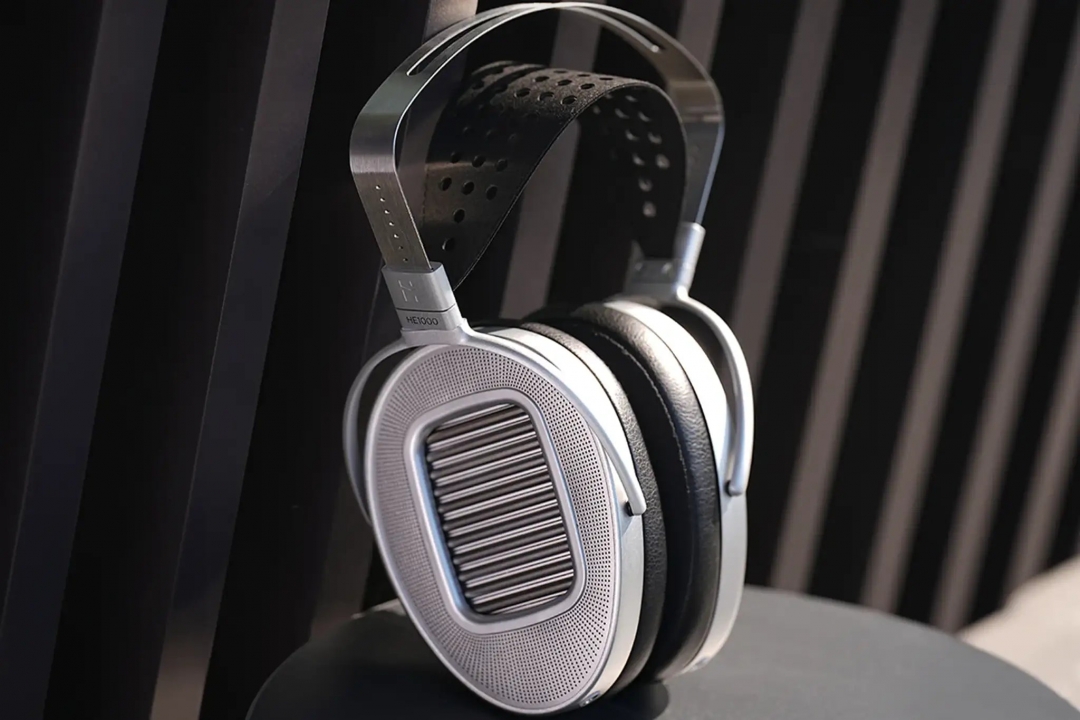 HiFiMAN HE1000 Unveiled: Tai Nghe Planar Magnetic Mới Ra Mắt của HiFiMAN