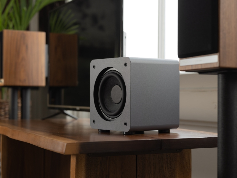 Loa Subwoofer và Tại Sao Âm Nhạc Thường Không Có Tần Số Dưới 30Hz