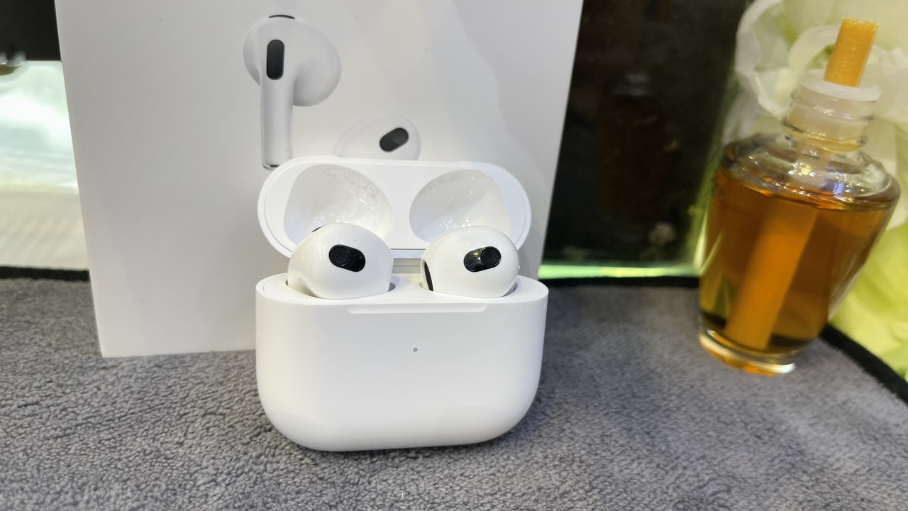 Mở hộp trải nghiệm và Đánh giá Apple Airpods 3