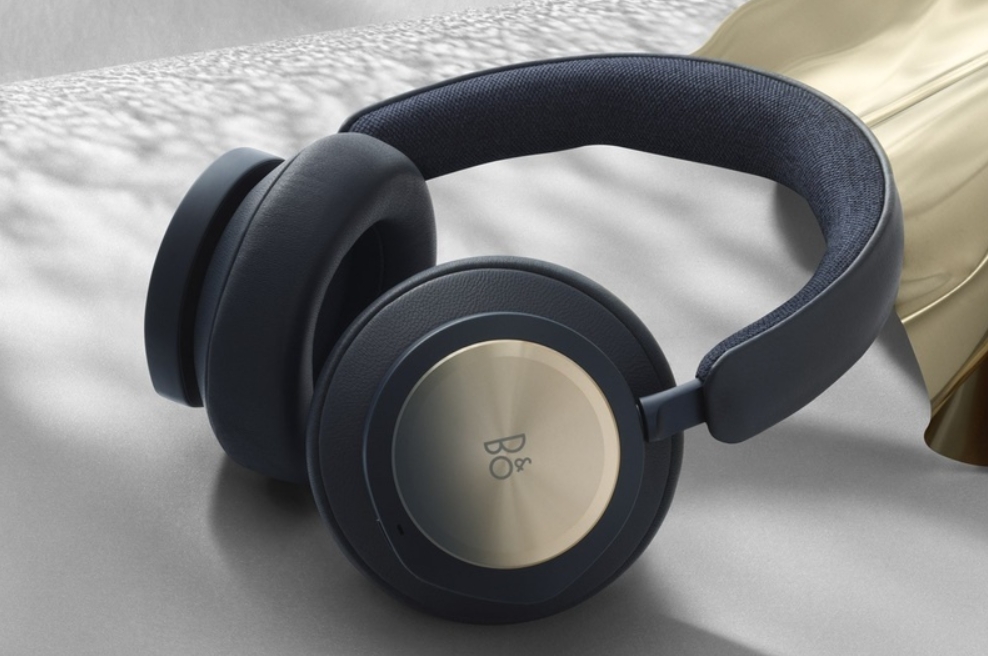 Tai nghe gaming Beoplay Portal mới từ Bang & Olufsen