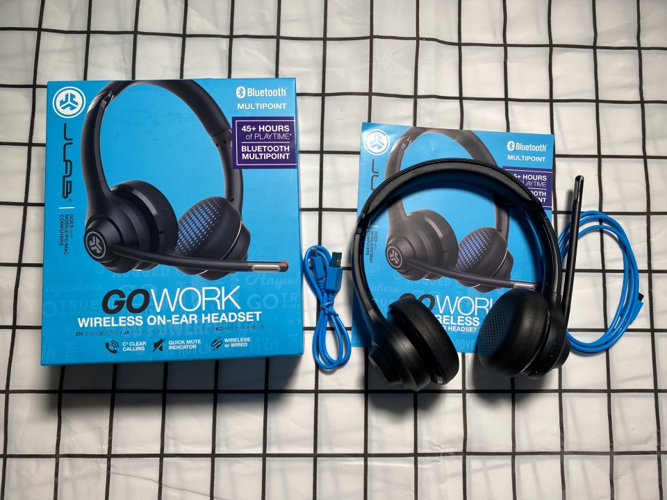 Unboxing Tai nghe JLAB GO WORK WIRELESS ON-EAR HEADSET làm việc tại nhà trong mua dịch